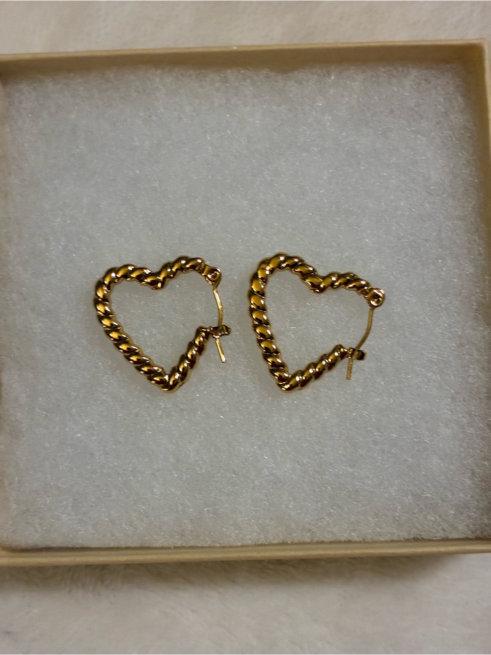 Heart Rope Earrings - Picture 2 of 4